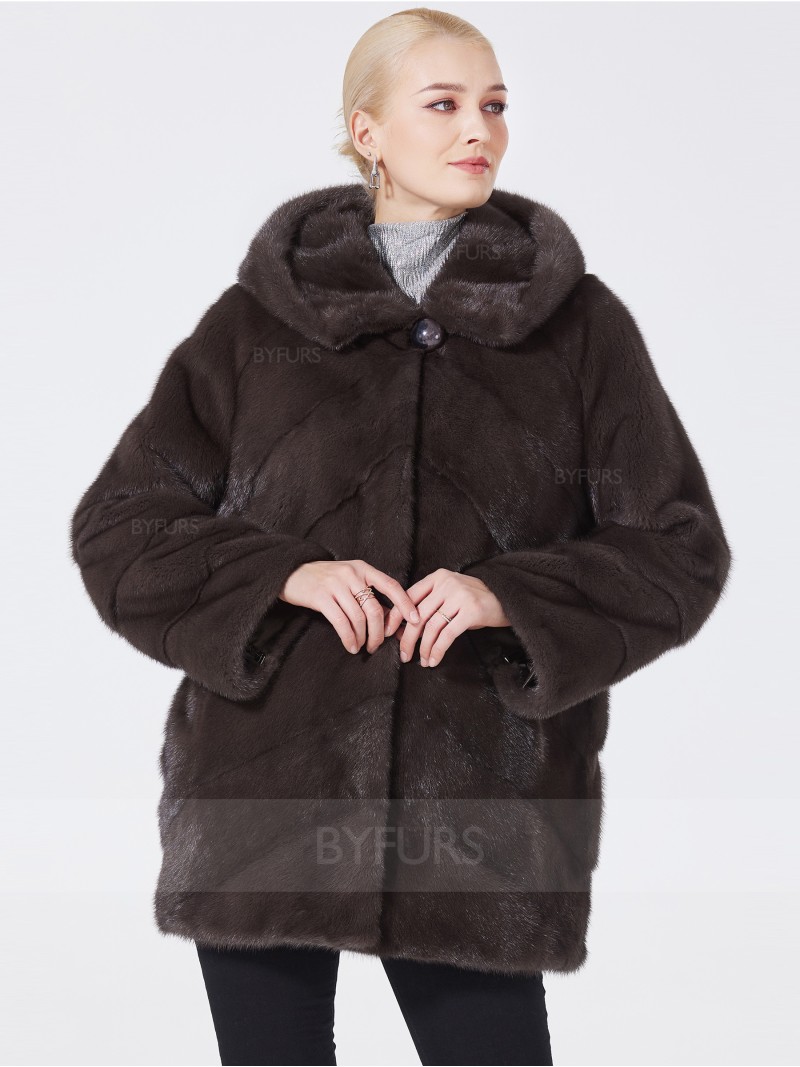 Mid-Length Female Mink Fur Coat Bean Paste Color Square Hat